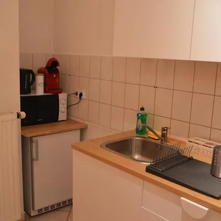 Ruby-apartment **zentrumsnah*balkon** شقة